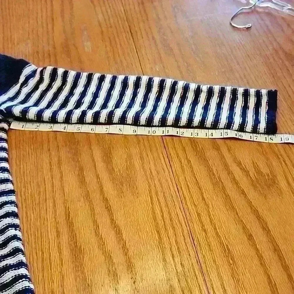 Eddie Bauer hooded striped sweater - Picture 9 of 12